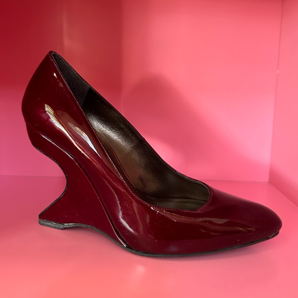 Stuart Weitzman Maroon Patent Leather Wedge Rhinestone Heels - Picture 10 of 10